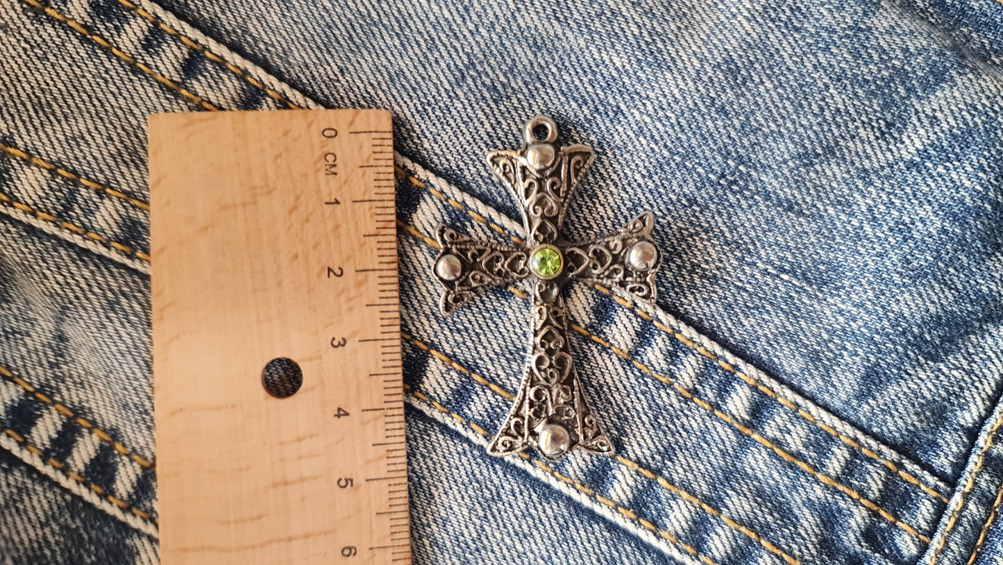 Gothic Cross Metal Pendant