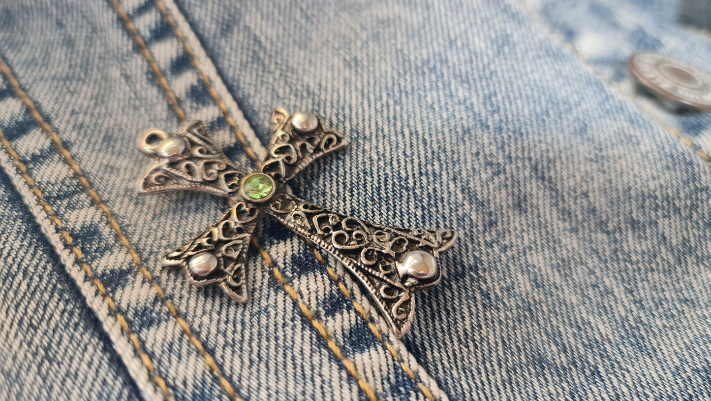 Gothic Cross Metal Pendant