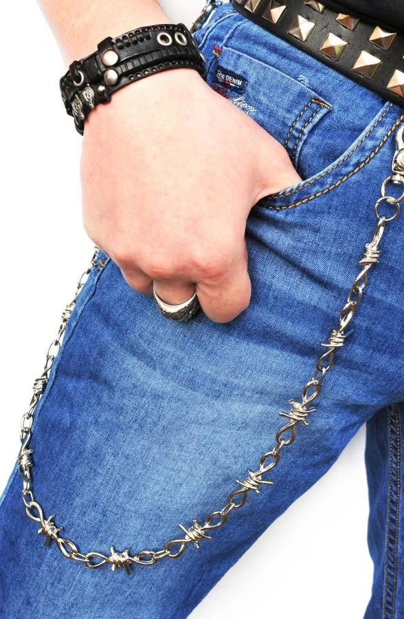 Barbed Wire Chain (size 77 cm)