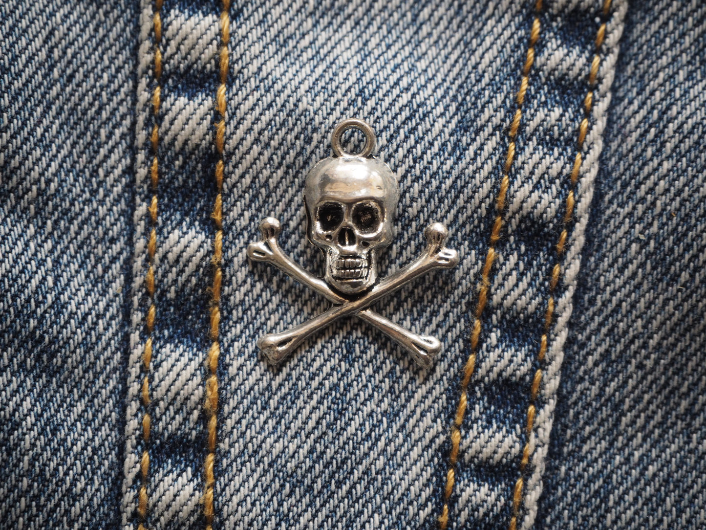 Skull Mini Metal Pendant