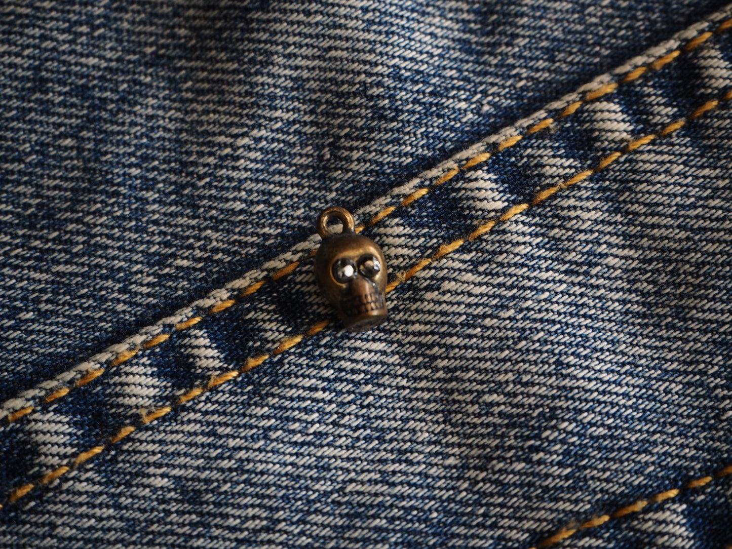 Skull Micro Metal Pendant