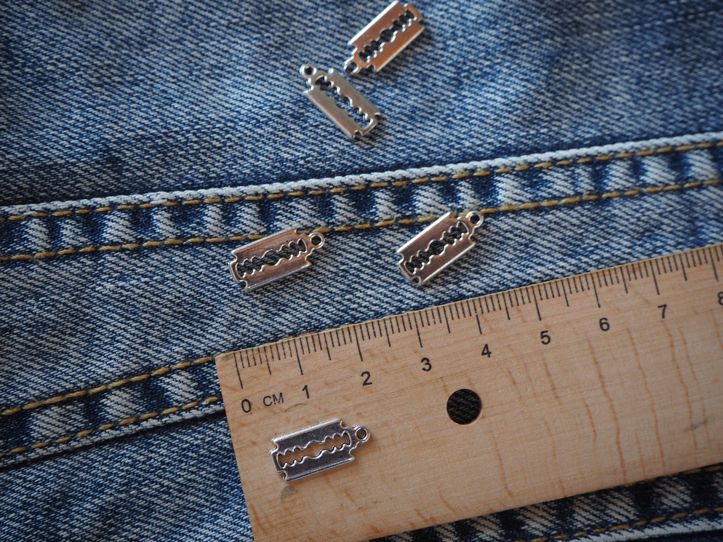 Razorblade Mini Metal Pendant