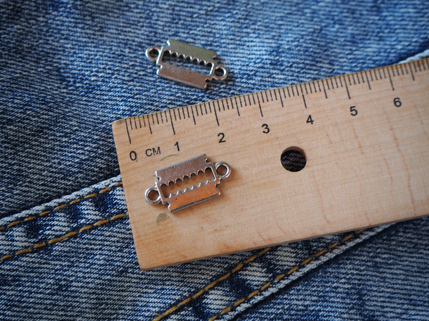 Razorblade Mini Metal Pendant