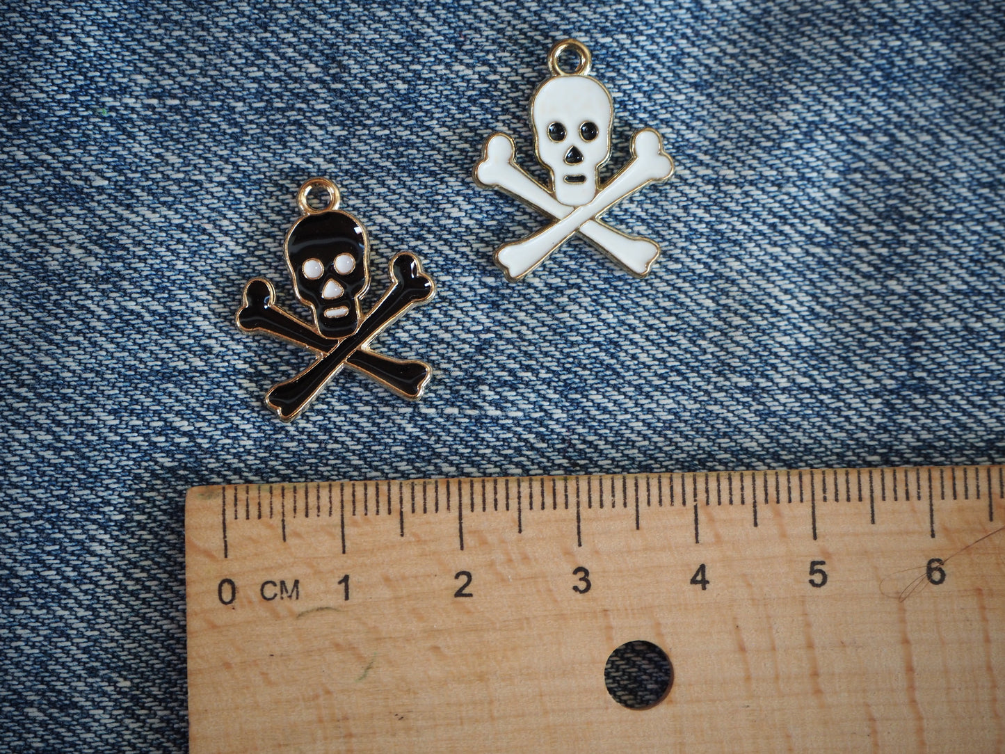 Skull Metal pendant