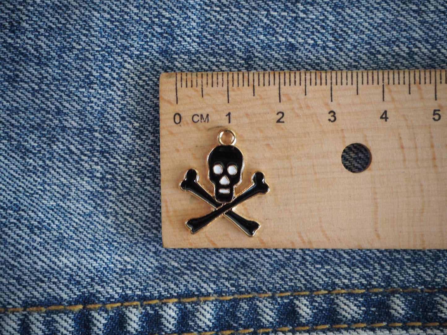 Skull Metal pendant