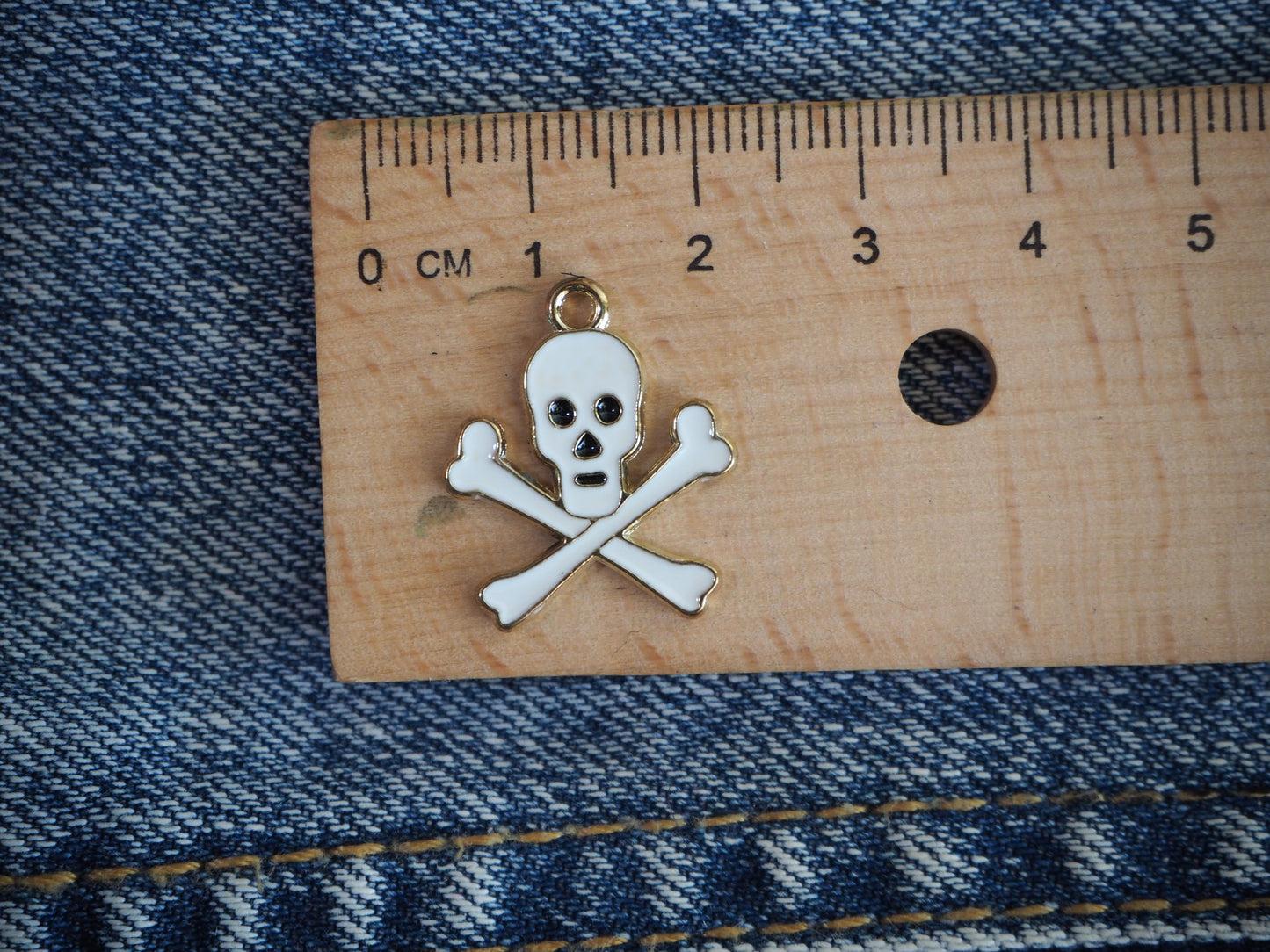 Skull Metal pendant