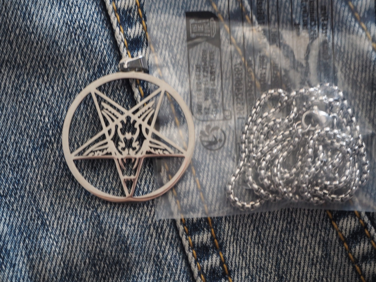 PENTAGRAM Metal Pendant