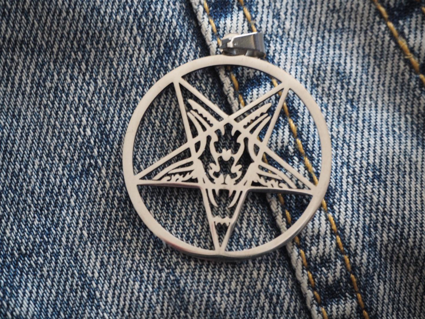 PENTAGRAM Metal Pendant