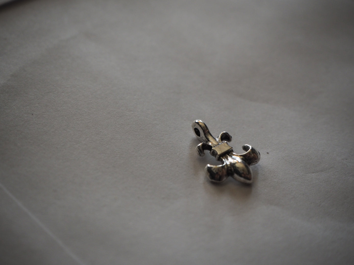 Fleur-de-lis Mini Metal Pendant