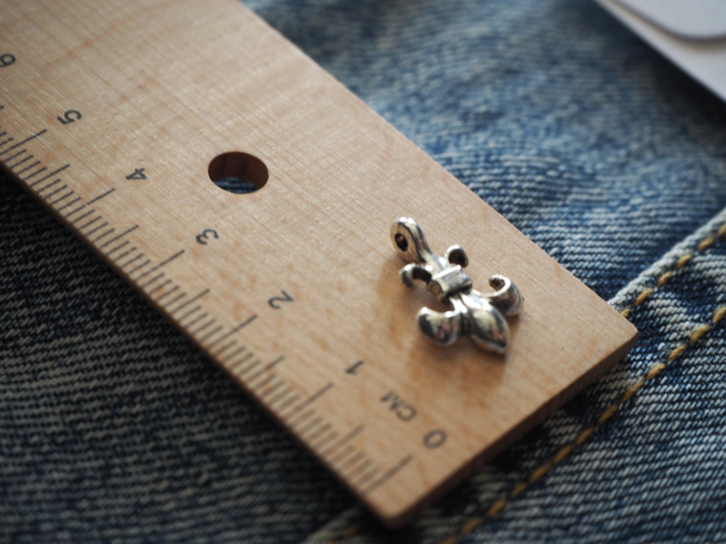 Fleur-de-lis Mini Metal Pendant