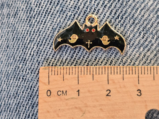 Vampyre Bat metal pendant