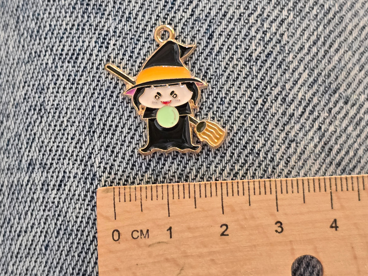 Helloween Metal pendant (various options)