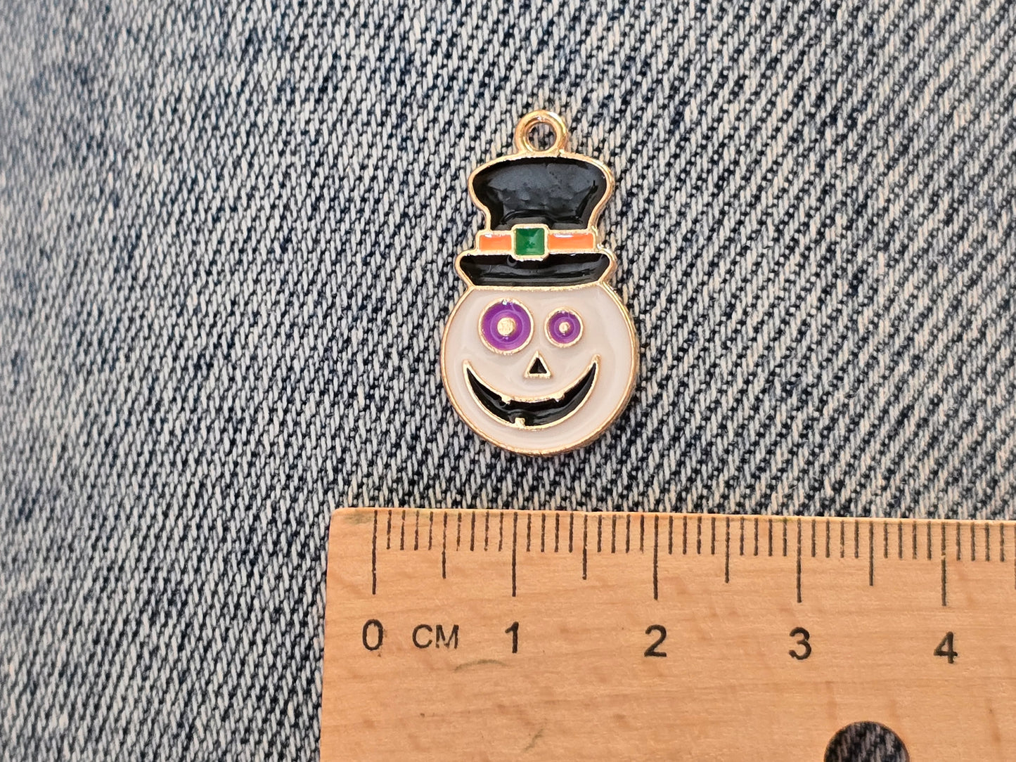 Helloween Metal pendant (various options)