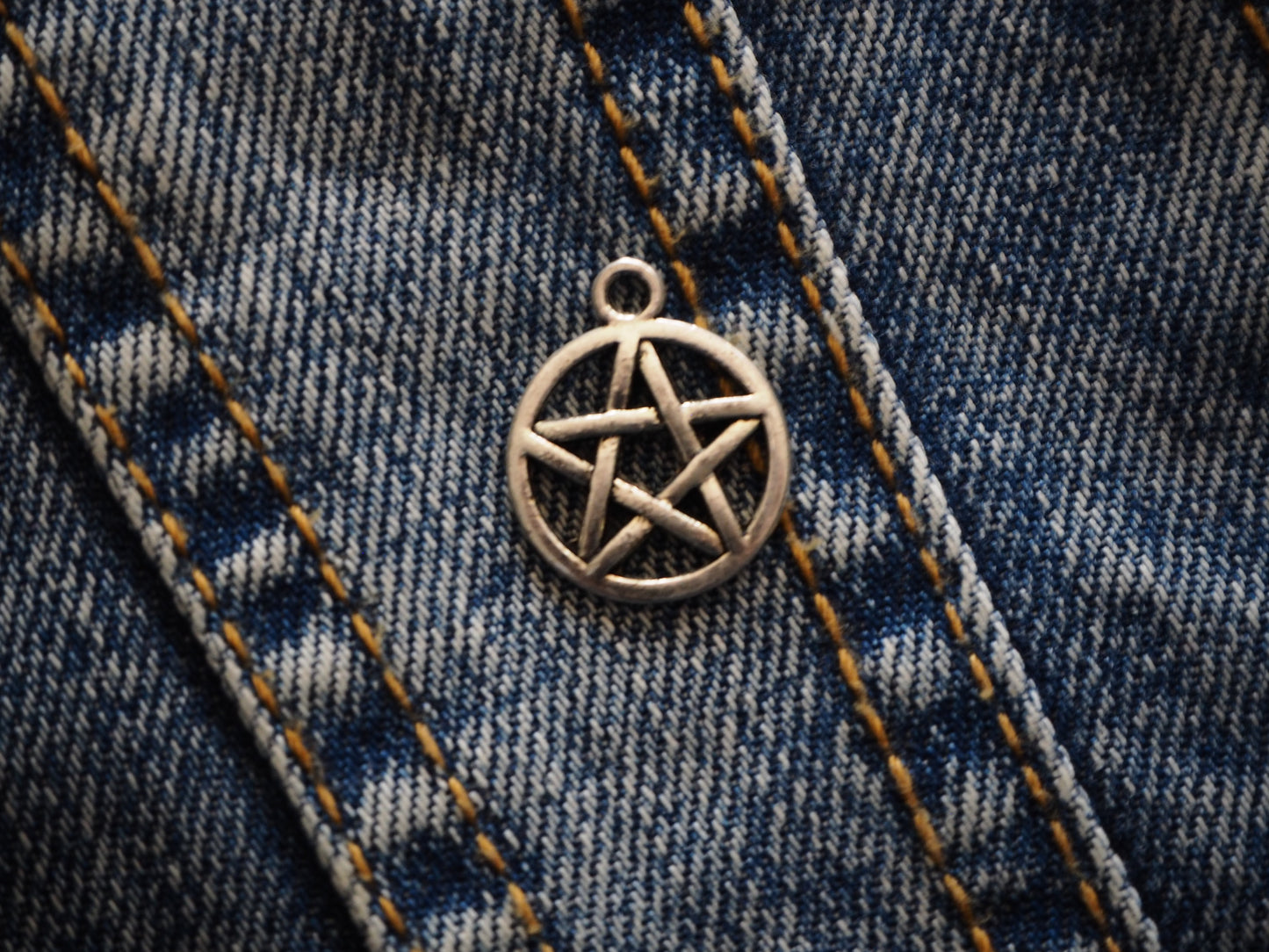 Pentagram Mini Metal Pendant