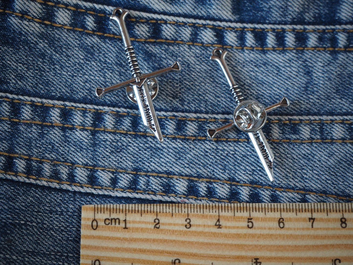MEDIEVAL BROCKEN SWORD pin
