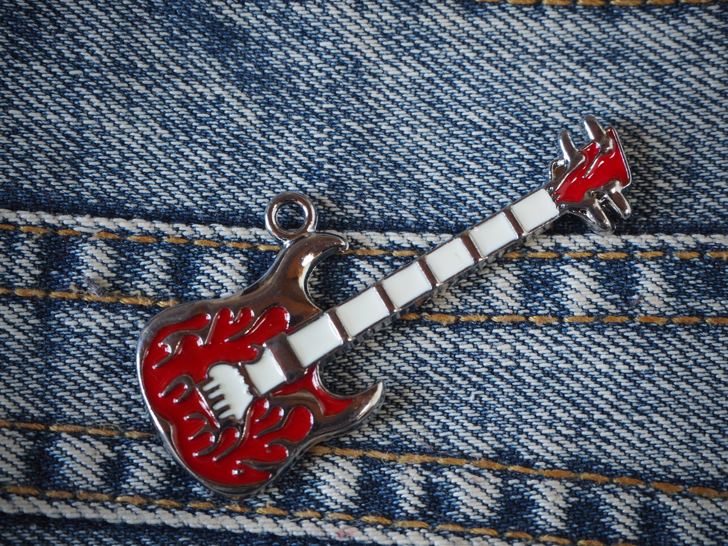 GUITAR metal pendant