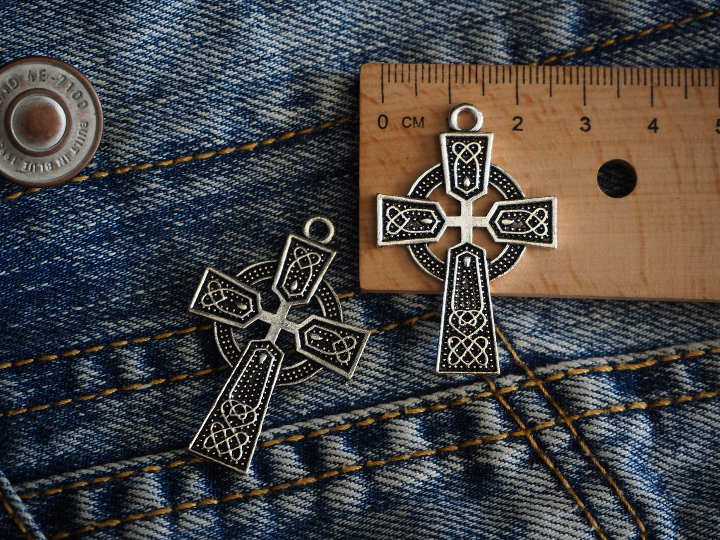 Celtic Cross Metal Pendant