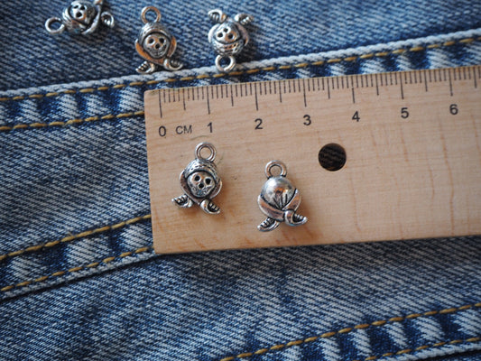 Corsaire Skull mini Metal Pendant