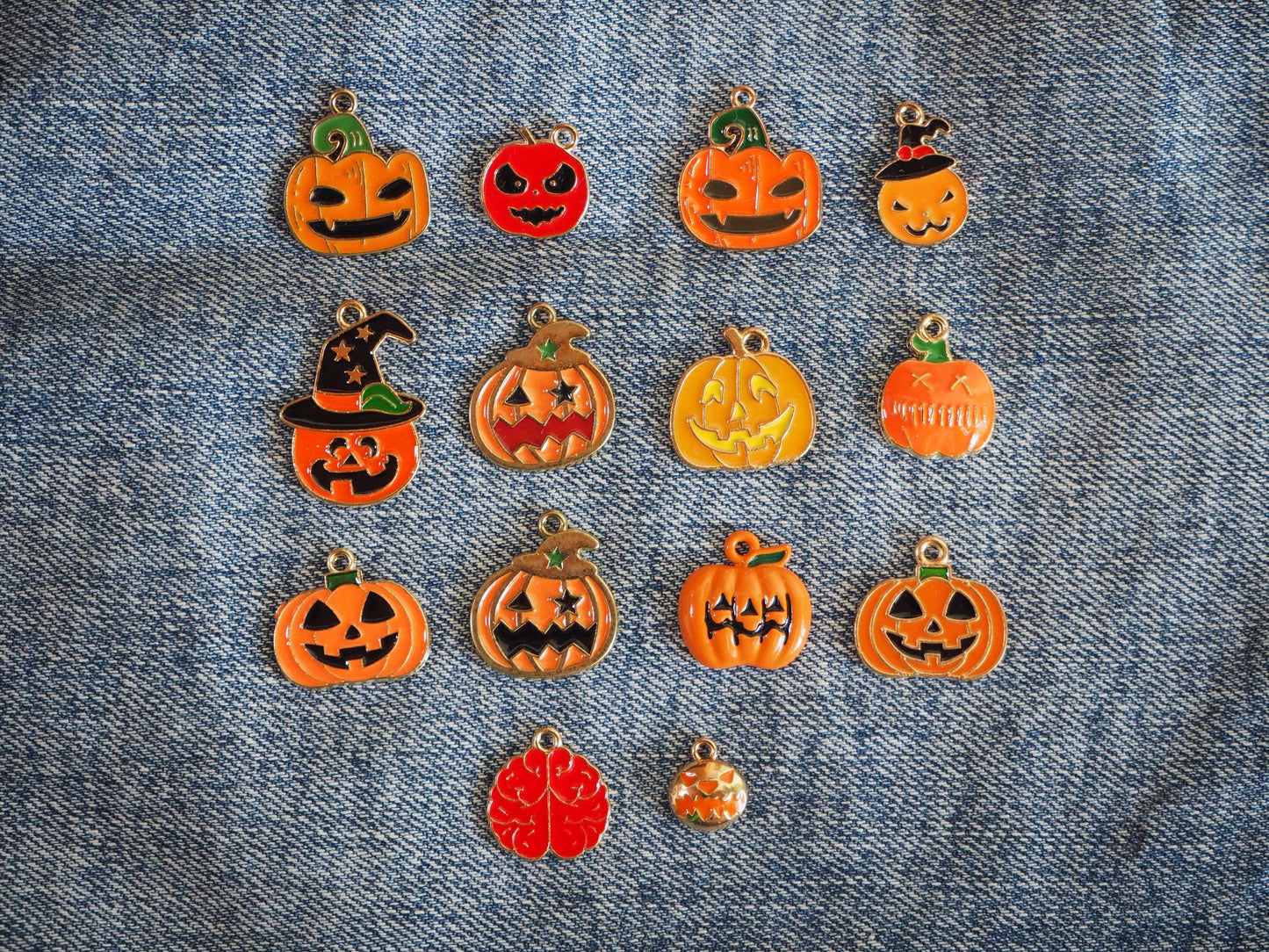 Helloween Metal pendant (various options)