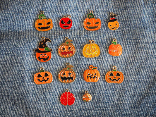 Helloween Metal pendant (various options)