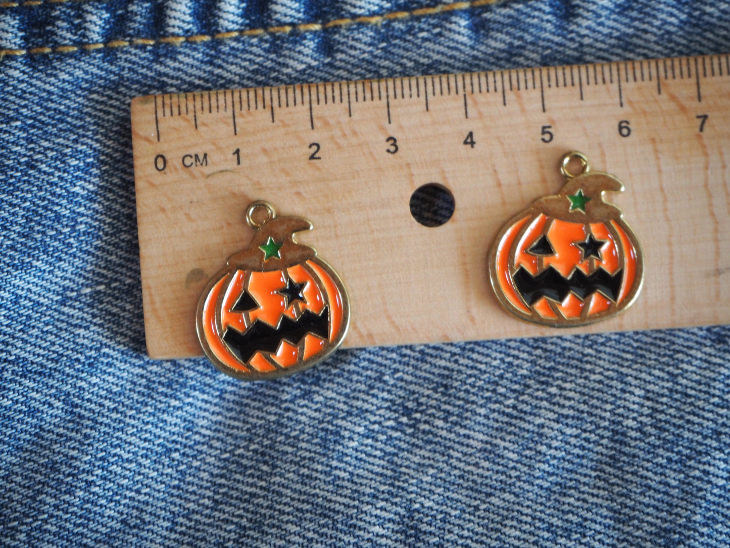 Helloween Metal pendant (various options)