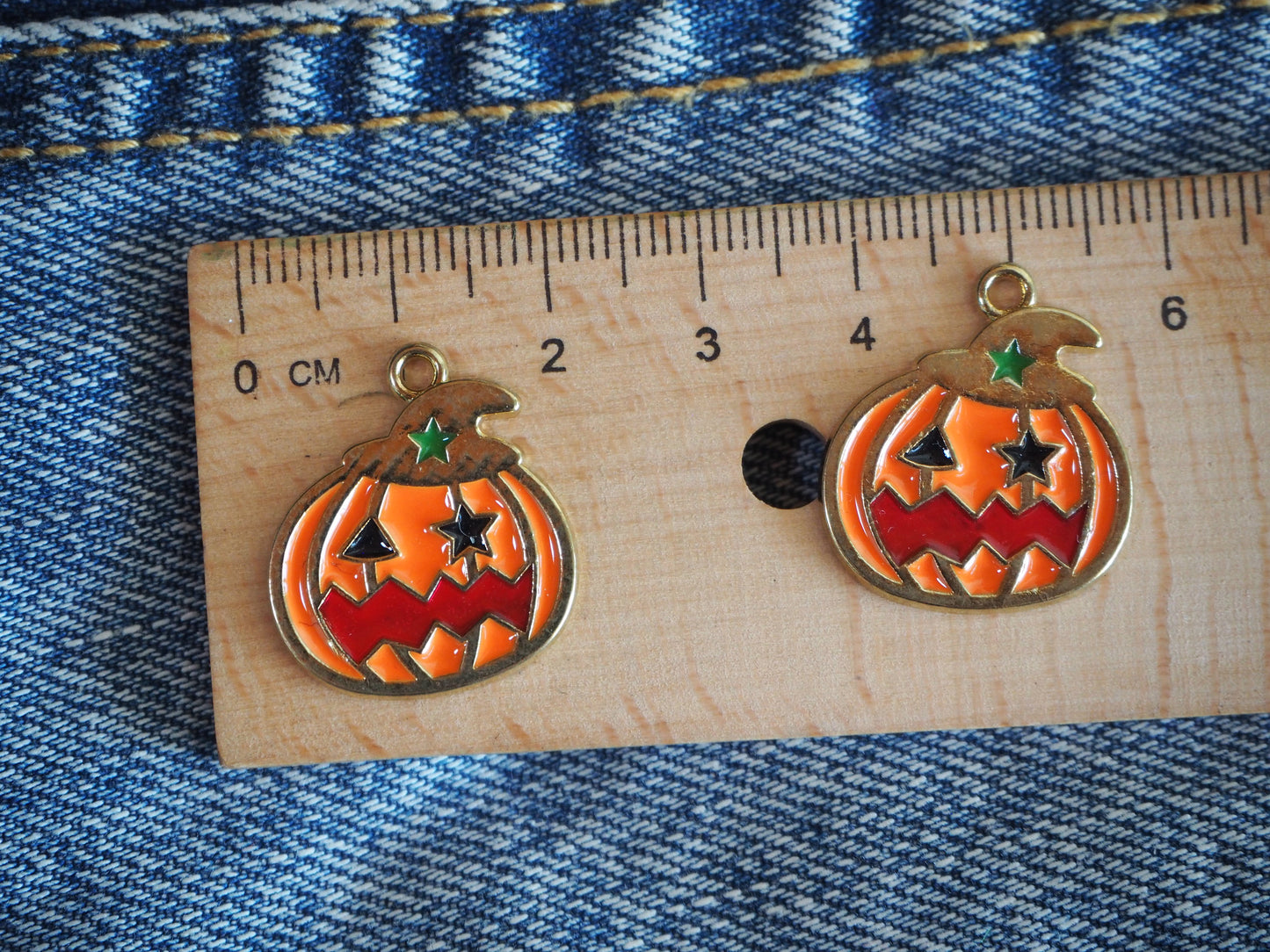 Helloween Metal pendant (various options)