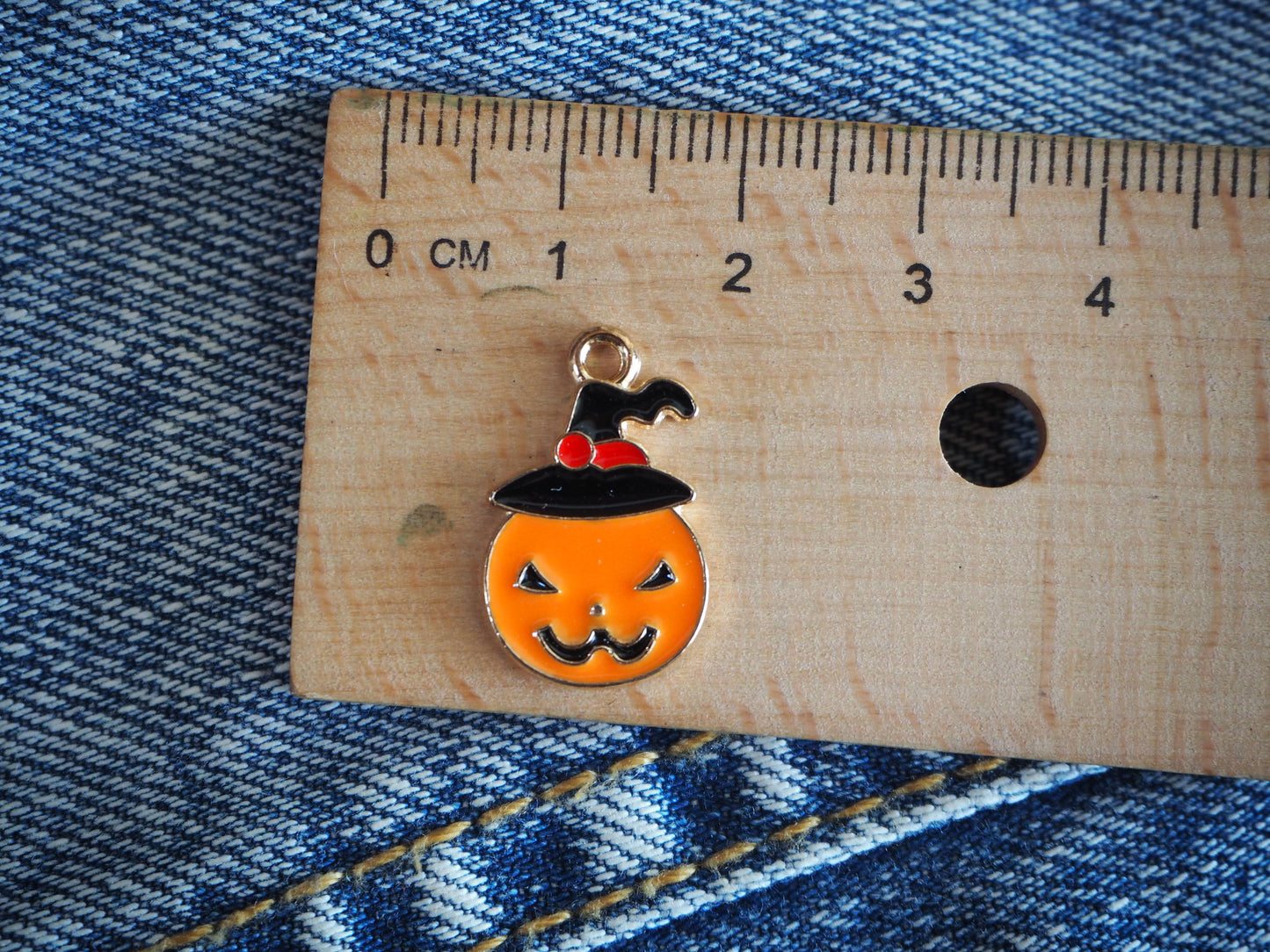 Helloween Metal pendant (various options)