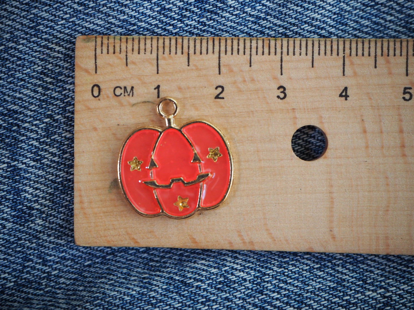Helloween Awesome Transparent Metal pendant