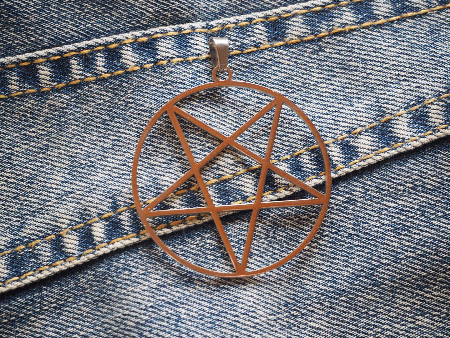 Pentagram Occult Metal pendant