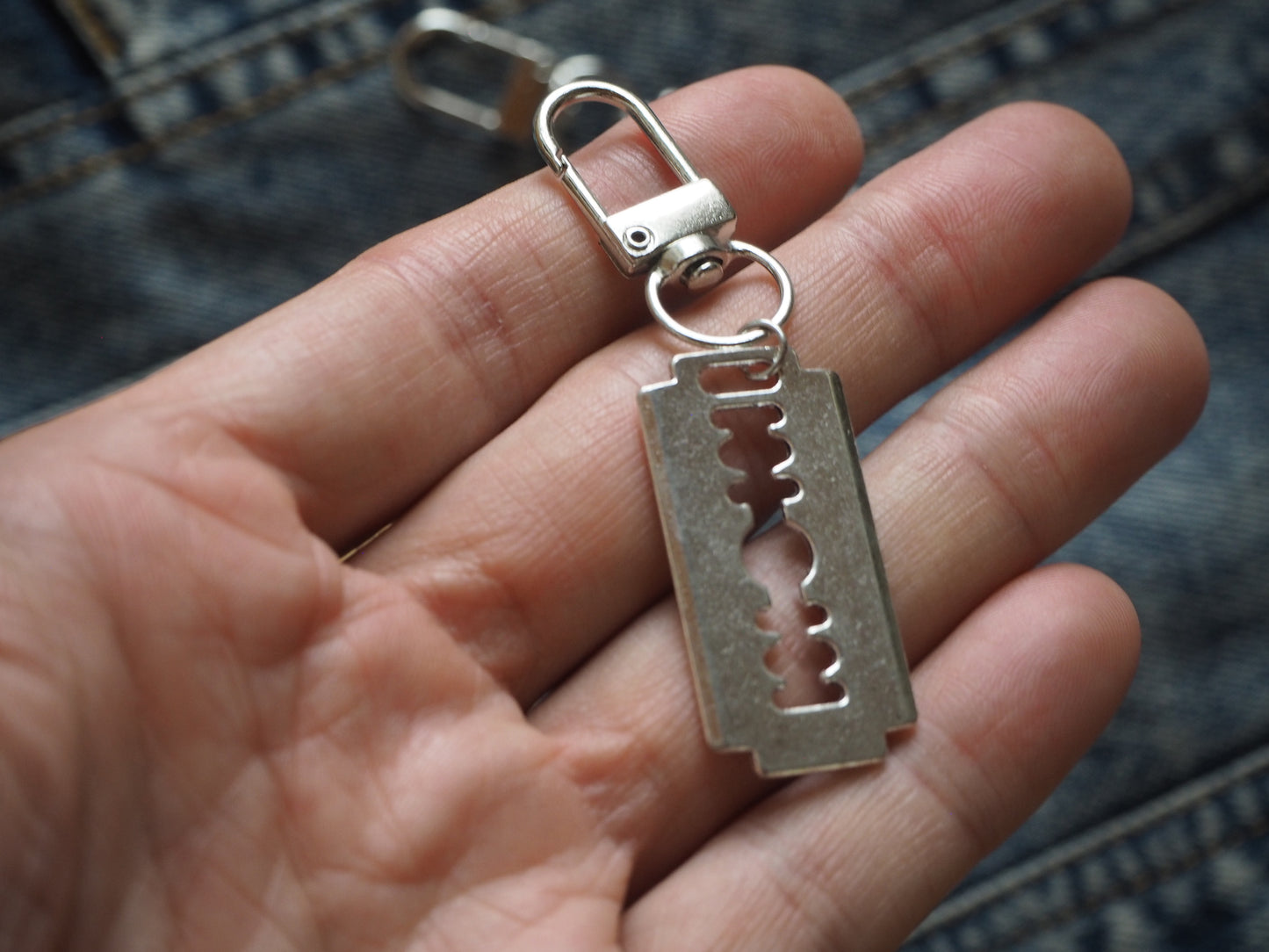 Razorblade Metal Pendant / Keyring