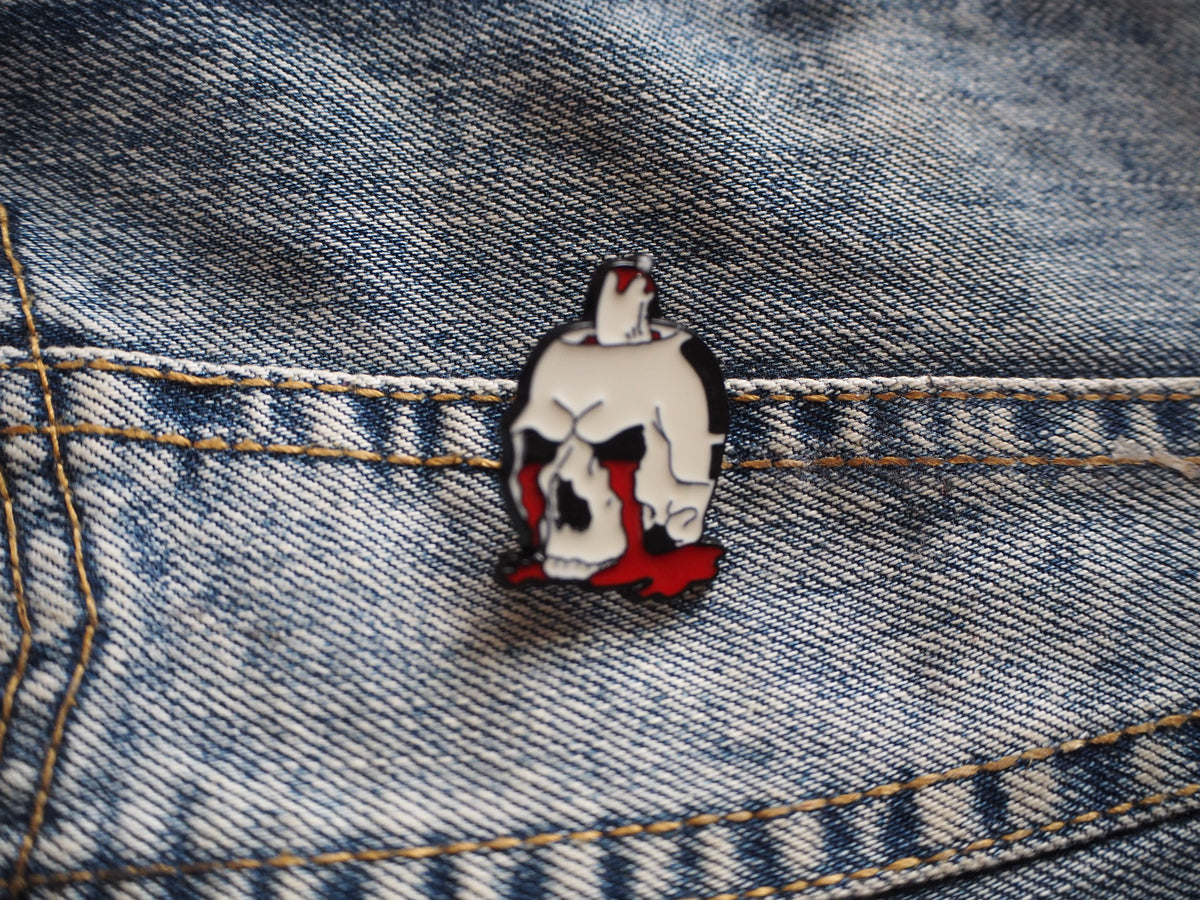 Occult Skull and Candle Ritual Enamel Metal Pin