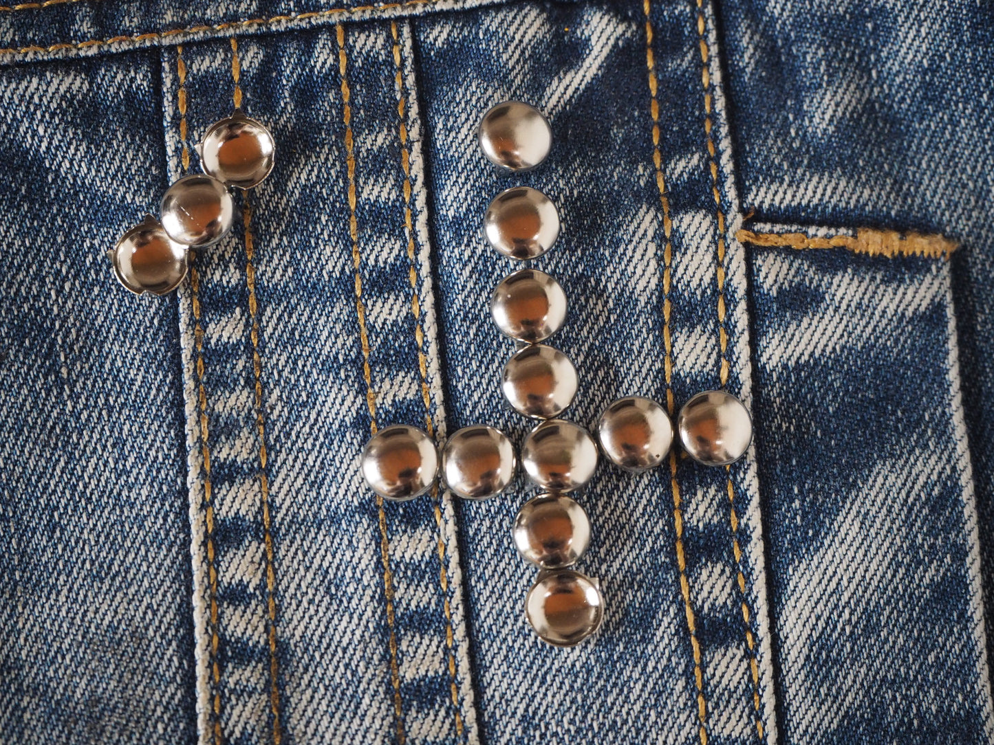 Metal Studs (various)