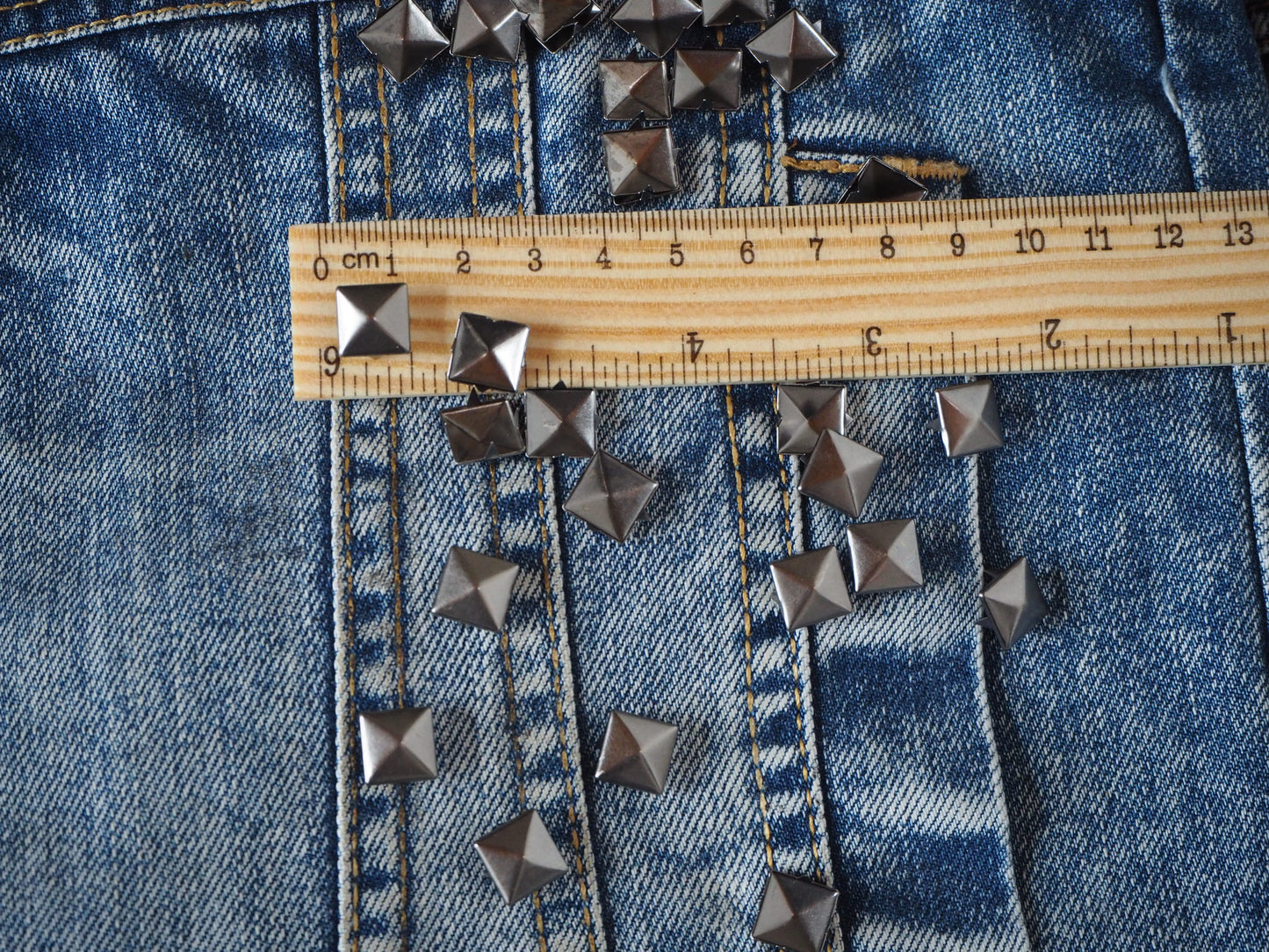 Metal Studs (various)