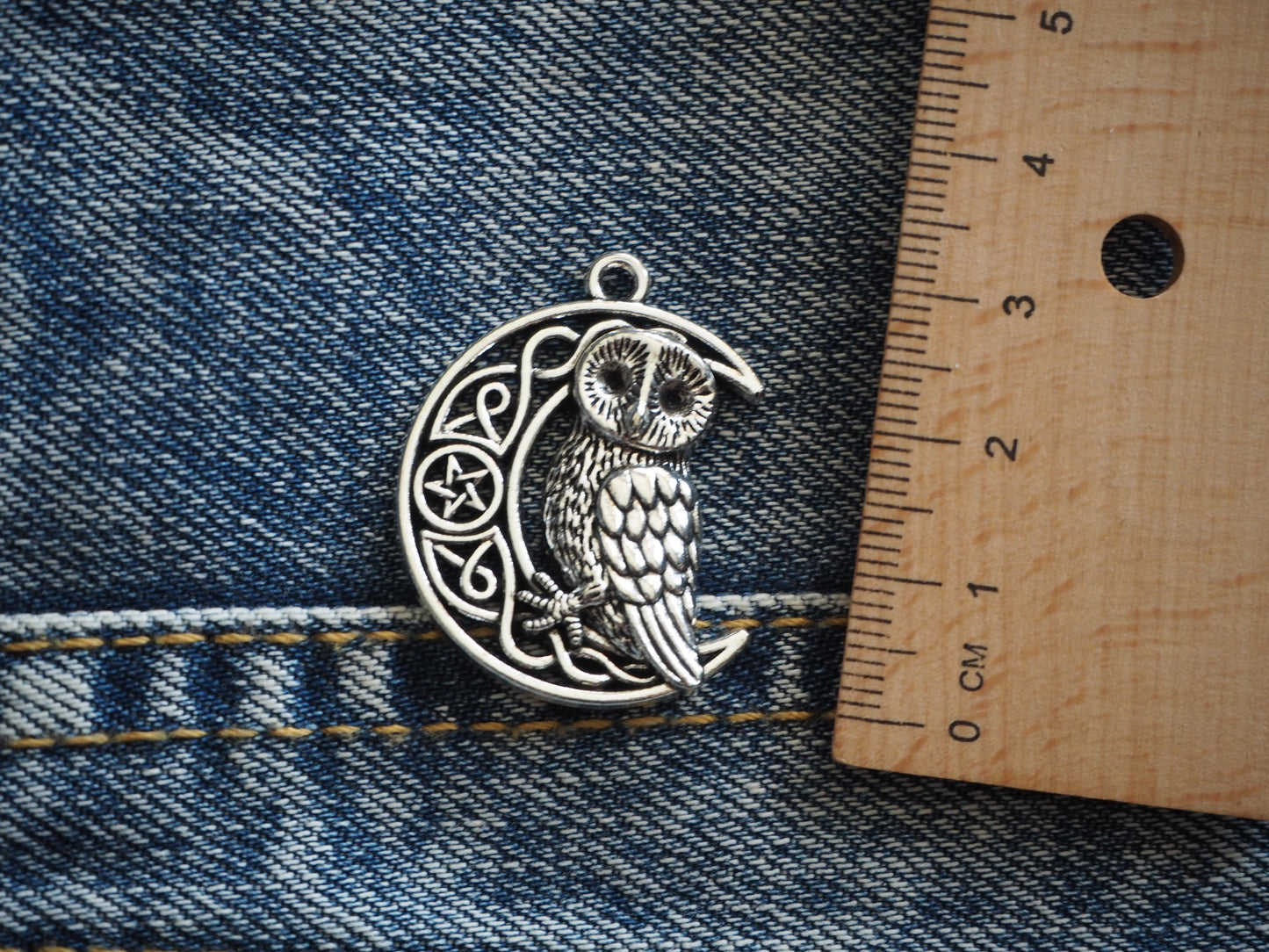 Witch Lune Owl Mini Metal Pendant