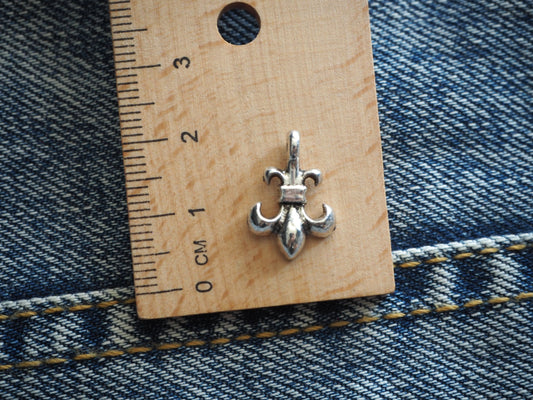 Fleur-de-lis Mini Metal Pendant