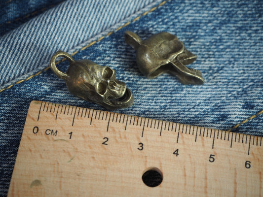 3D Skull metal pendant
