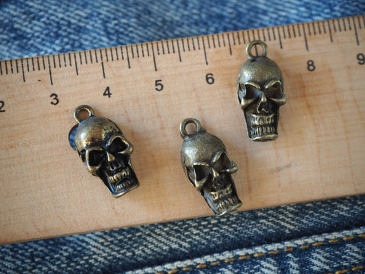 Skull Mini Metal Pendant