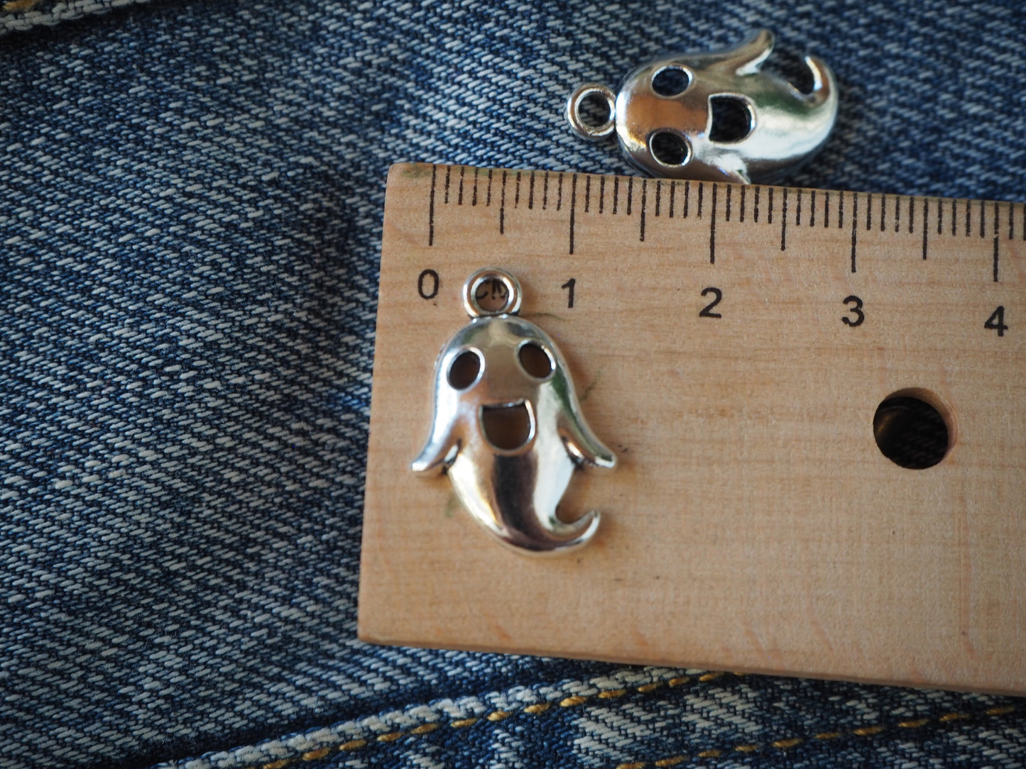 Srrtykull metal pendant