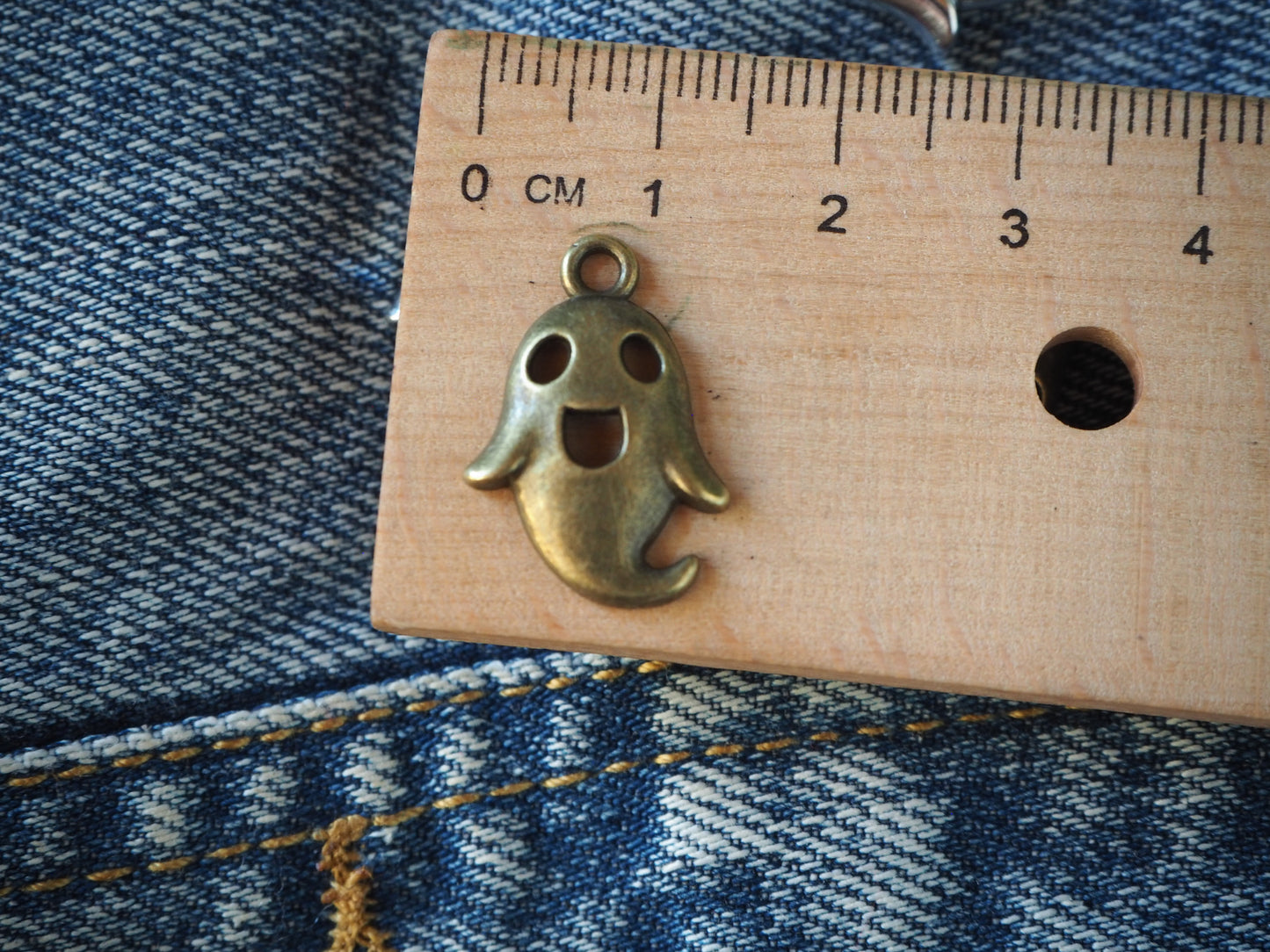 Srrtykull metal pendant