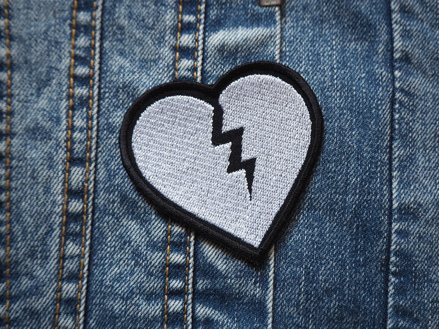 Gothic Heart Embroidered Patch – IngridPatches