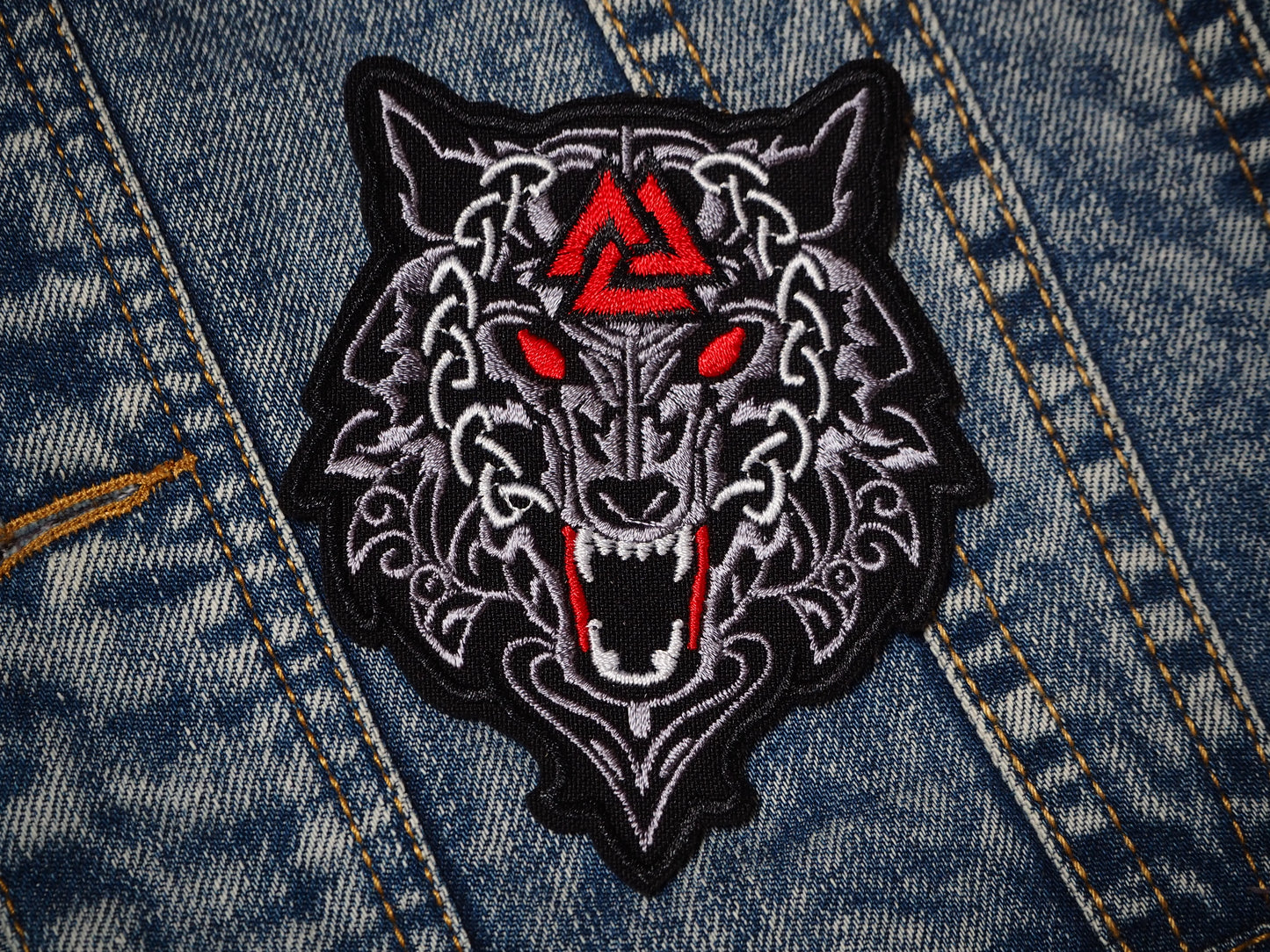 Vervisir Viking Runes Aegishjalmur Wolf Walknut Patch